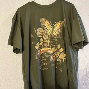 Oversized Butterfly Graphic T-Shirt